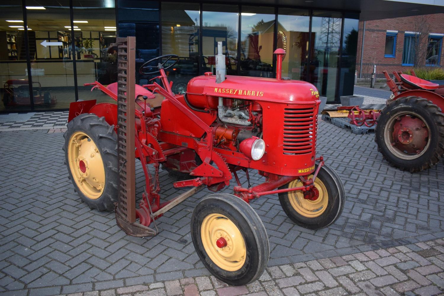 京商 ユニバーサルホビー Massey Harris Pony1/43 Buy Massey Harris Pony | Heustractors