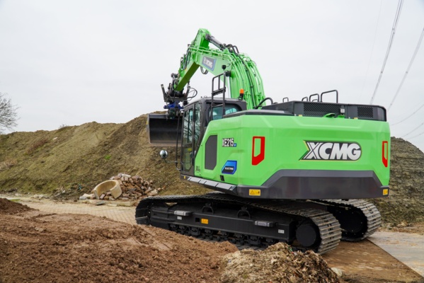 XE215-EV in actie-27