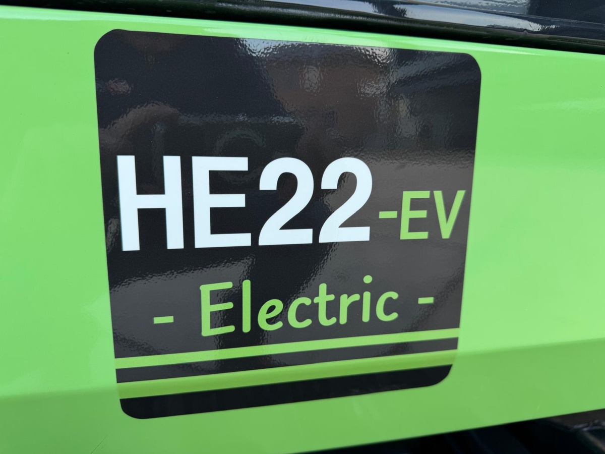 Eurotrac HE22-7