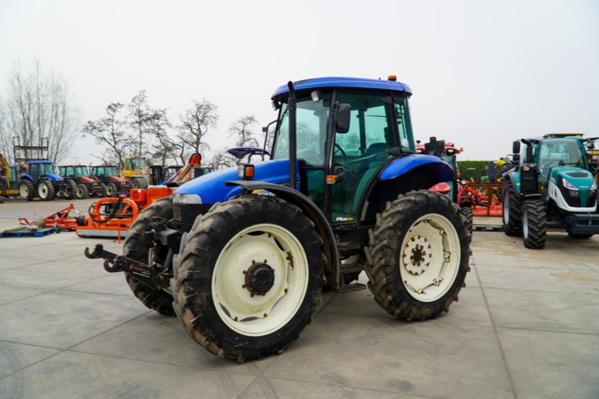 New Holland TD95D (108066)