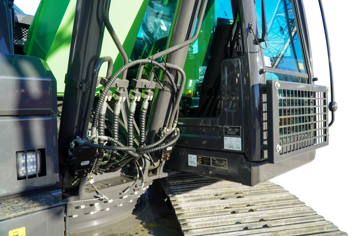 XE215ev uitknippen-14