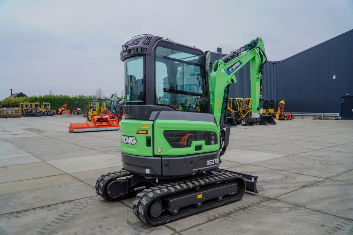  XE27E CR-EV (109710)
