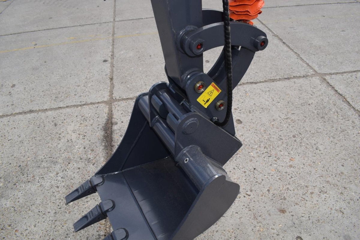 Eurotrac HE26SR (107860)