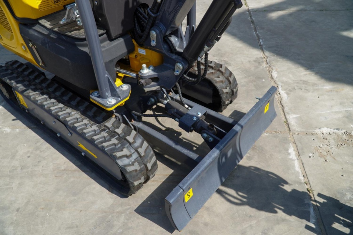 Eurotrac HE12 (106901)