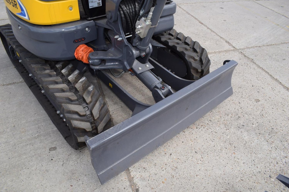 Eurotrac HE26SR (107860)