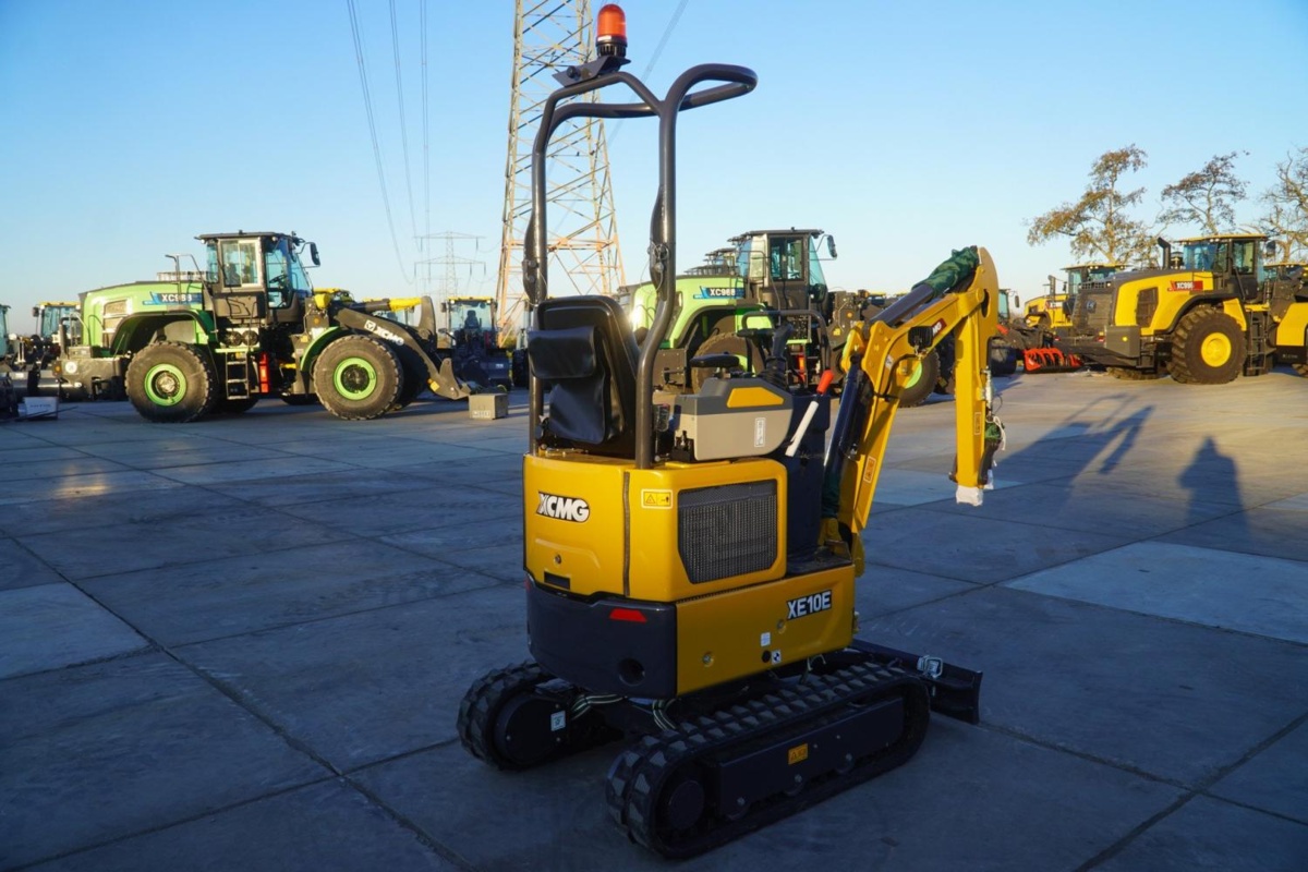  XE10E graafmachine (110496)