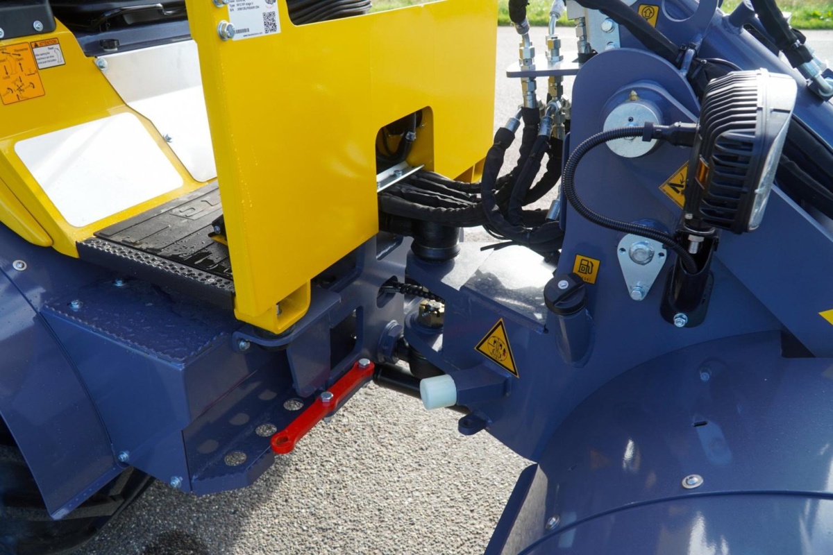 Eurotrac W12 MF stage V (109523)