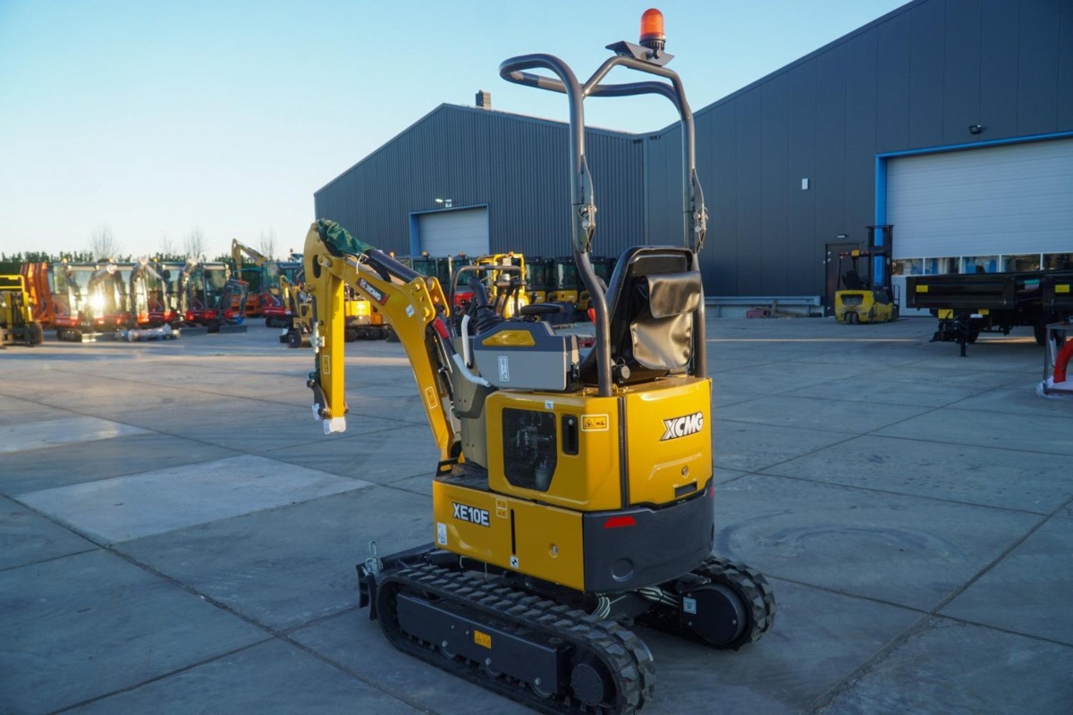  XE10E graafmachine (110496)