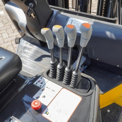 Eurotrac FE18 3 stage 4.5M mast (107974)