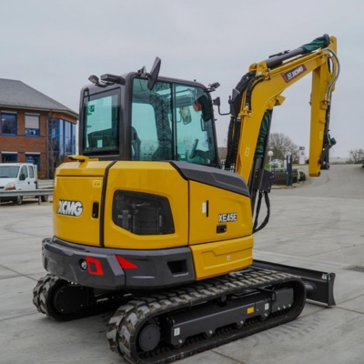  XE45E (109702)